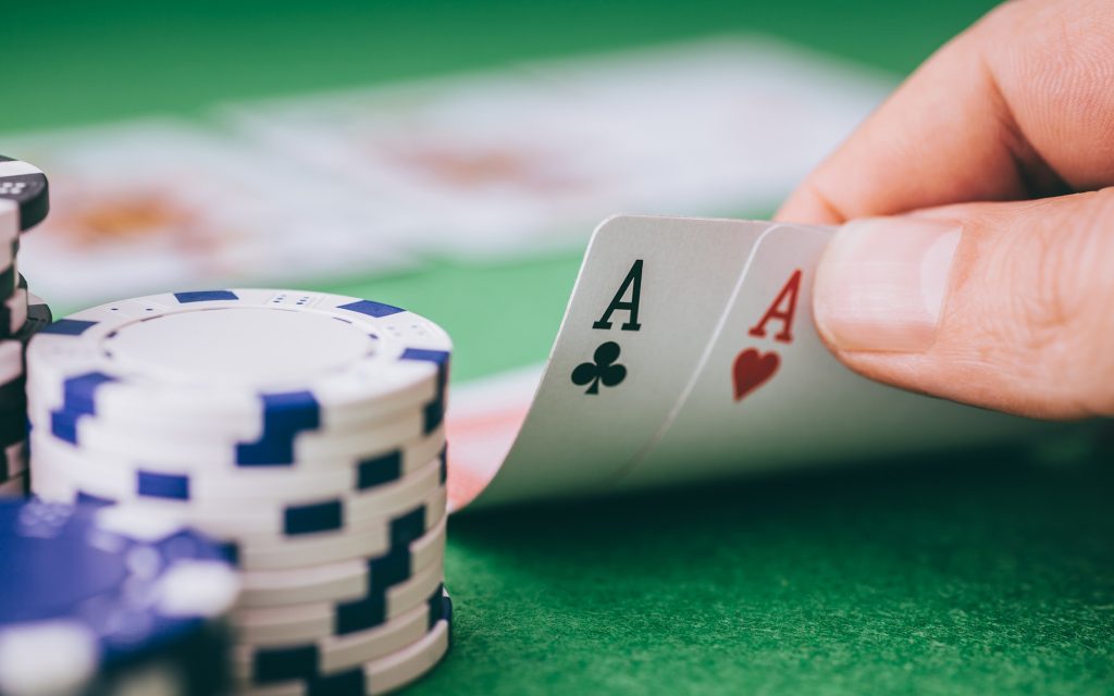 situs poker online