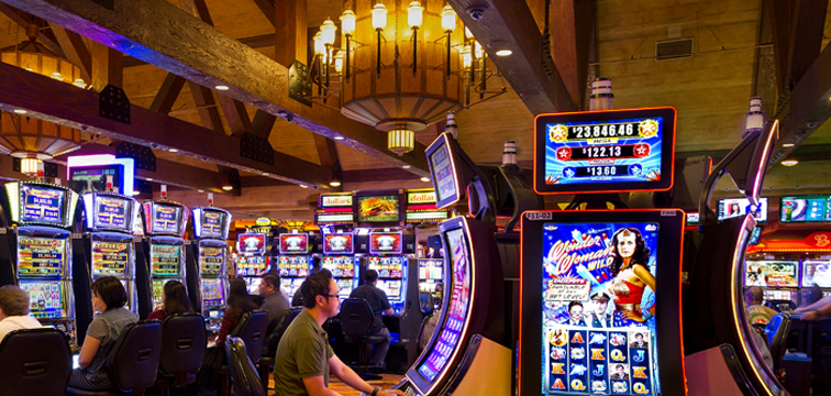 Play online pokies real money now